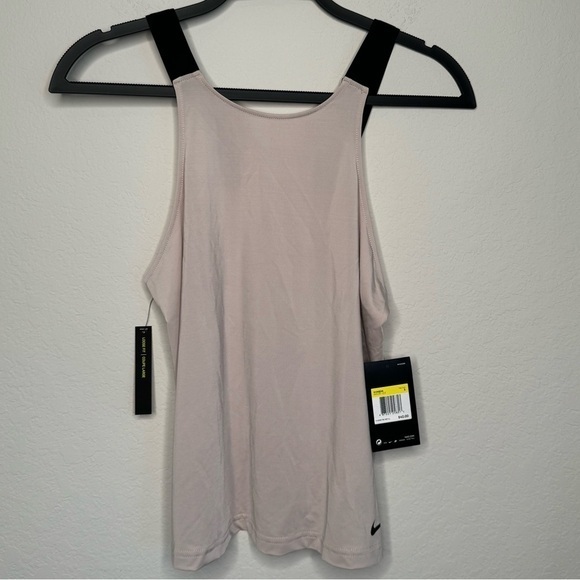 NWT Nike Dri-Fit‎ Elevated  Elastika Training Tank- Sz S - Picture 1 of 8